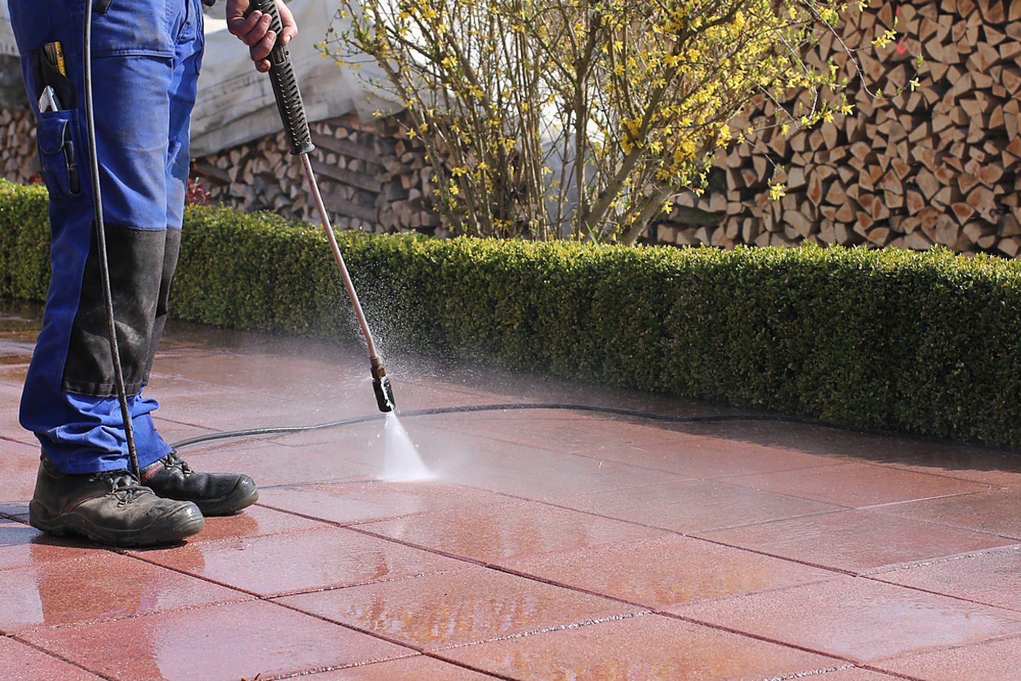 Facade & terrace cleaning